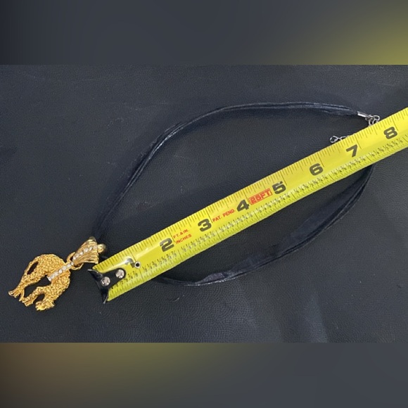 Vintage Sitting Cheetah Pendant with Rhinestones necklace - Picture 7 of 9